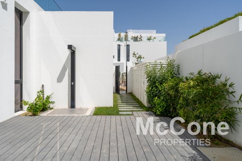 Vila v Al Barari, Dubai, SAE 5 ložnice, 592.16 m² Č.: 587382 - fotografie 26