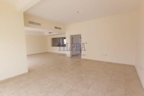 Shtëpi në qytet në Al Hamra Village, Ras Al Khaimah, Emiratet e Bashkuara Arabe 3 dhoma gjumi, 201.5 m2. № 679234 - Foto 3