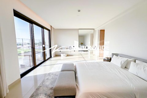 Vila v Abu Dhabi, SAE 4 spálne, 720 m2 č. 679231 - Fotografia 11