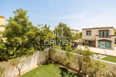 Vilë në Jumeirah Park, Dubai, Emiratet e Bashkuara Arabe 3 dhoma gjumi, 557 m2. № 603347 - Foto 19