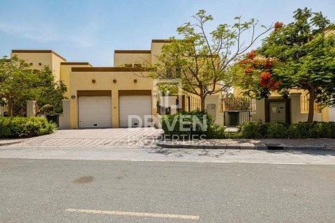 Vilë në Jumeirah Park, Dubai, Emiratet e Bashkuara Arabe 3 dhoma gjumi, 557 m2. № 603347 - Foto 25