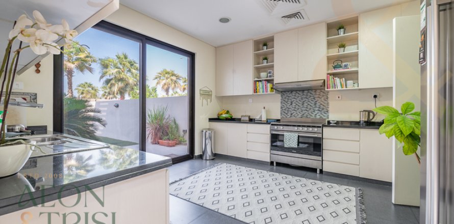 Villa itt: DAMAC Hills (Akoya by DAMAC), Dubai, EAE, 5 hálószoba, 414 m², azonosító: 648411