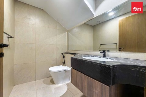 Dubai, संयुक्त अरब अमीरात में विला, 5 बेडरूम, 219.7 वर्ग मीटर, संख्या 722669 - फ़ोटो 19
