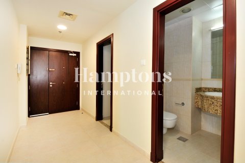 Appartamento in affitto a Dubai Marina, Dubai, EAU 3 camere da letto, 186.36341800 mq. № 754635 - foto 2