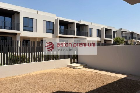 Városi lakóépület itt: Jebel Ali, Dubai, EAE, 3 hálószoba, 242 m², azonosító: 739871 - fénykép 17