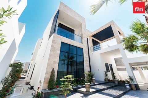 Dubai, UAE의 판매용 빌라 침실 5개, 756.9제곱미터 번호 579039 - 사진 1