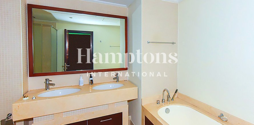 Appartement à Dubai Marina, Dubai, EAU: 2 chambres, 125.419 m2 № 721076