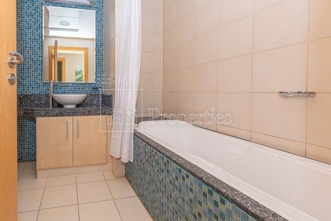 דירה להשכרה ב Palm Jumeirah, Dubai, איחוד האמירויות 2 חדרי שינה, 191.8 מ"ר, מספר 698903 - תמונה 15