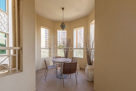 דירה להשכרה ב Palm Jumeirah, Dubai, איחוד האמירויות 2 חדרי שינה, 191.8 מ"ר, מספר 698903 - תמונה 5