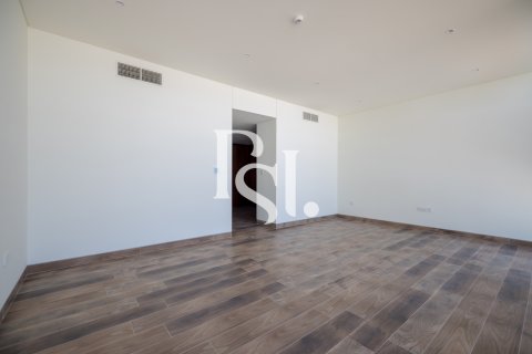 Vila v Abu Dhabi, SAE 5 spální, 619 m2 č. 716345 - Fotografia 7