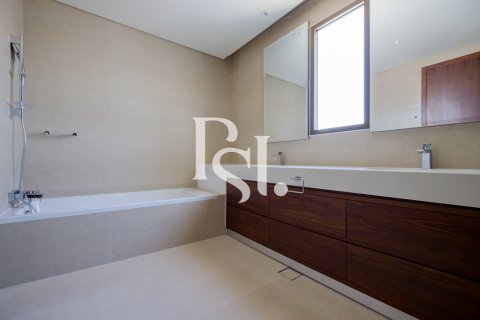 Vila v Abu Dhabi, SAE 5 spální, 619 m2 č. 716345 - Fotografia 13