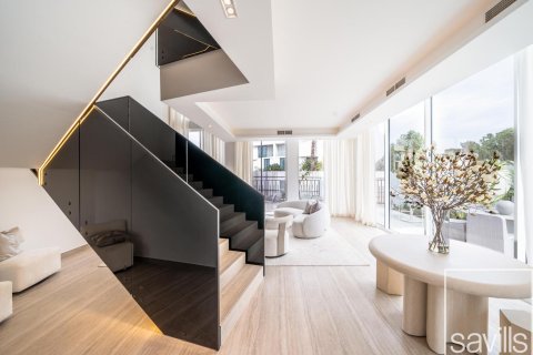 Vila u Al Barari, Dubai, UAE 4 spavaćih soba, 458 m2 Br. 650755 - fotografija 5