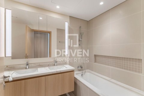 Apartmen di Dubai Creek Harbour (The Lagoons), UAE 2 bilik tidur, 100.34 meter persegi № 743885 - foto 11