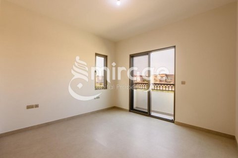 Adosado en venta en Khalifa City, Abu Dhabi, EAU 3 dormitorios, 253.6 m2 № 574390 - foto 7