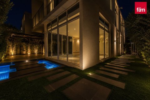Vilë në Dubai, Emiratet e Bashkuara Arabe 6 dhoma gjumi, 322 m2. № 760900 - Foto 7