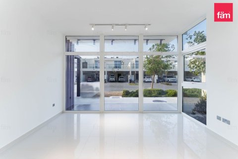 Vilë në Dubai, Emiratet e Bashkuara Arabe 6 dhoma gjumi, 322 m2. № 760900 - Foto 2