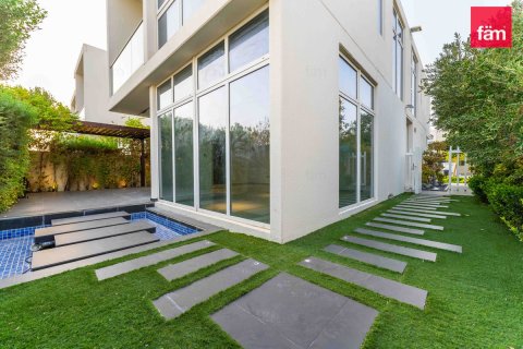 Vilë në Dubai, Emiratet e Bashkuara Arabe 6 dhoma gjumi, 322 m2. № 760900 - Foto 19