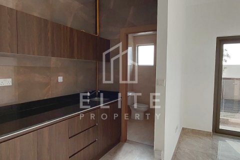 Building in Dubai, UAE 4792 sq.m. № 620133 - photo 14
