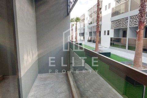Building in Dubai, UAE 4792 sq.m. № 620133 - photo 13