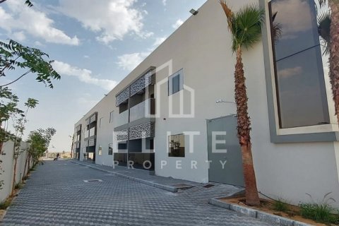 Building in Dubai, UAE 4792 sq.m. № 620133 - photo 7