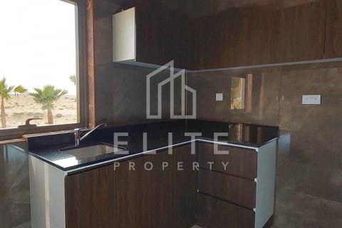 Building in Dubai, UAE 4792 sq.m. № 620133 - photo 11