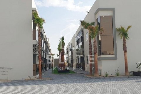 Building in Dubai, UAE 4792 sq.m. № 620133 - photo 3
