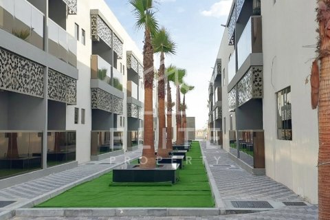 Building in Dubai, UAE 4792 sq.m. № 620133 - photo 4