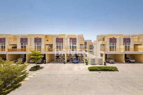 DAMAC Hills (Akoya by DAMAC), Dubai, UAE의 판매용 빌라 침실 3개, 192제곱미터 번호 653224 - 사진 3
