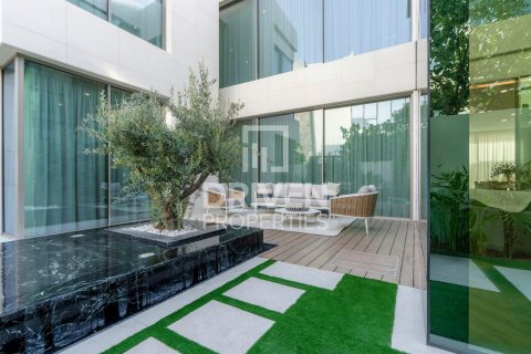 Villa zum Verkauf in Jumeirah, Dubai, VAE 5 Schlafzimmer, 585 m2 Nr. 653223 - Foto 21