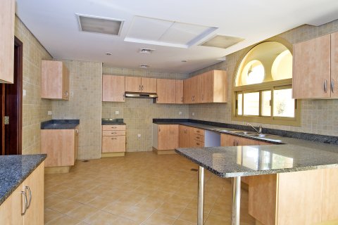 Villa til salg i Falcon City of Wonders, Dubai, UAE 5 soveværelser, 814.02 kvm № 748774 - foto 3