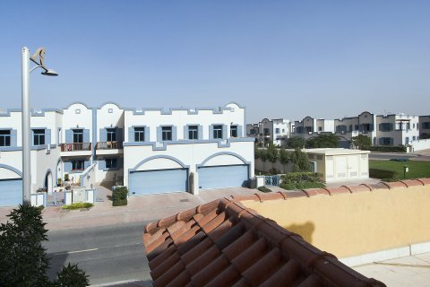 Villa til salg i Falcon City of Wonders, Dubai, UAE 5 soveværelser, 814.02 kvm № 748774 - foto 7