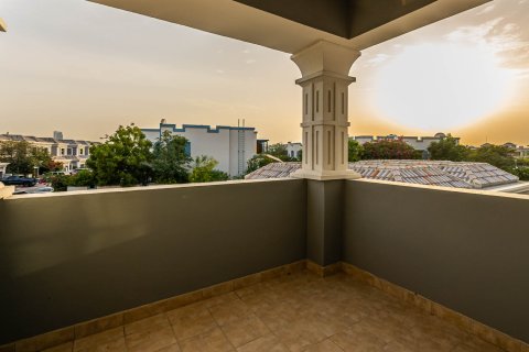 Villa til salg i Falcon City of Wonders, Dubai, UAE 5 soveværelser, 815.97 kvm № 748775 - foto 18