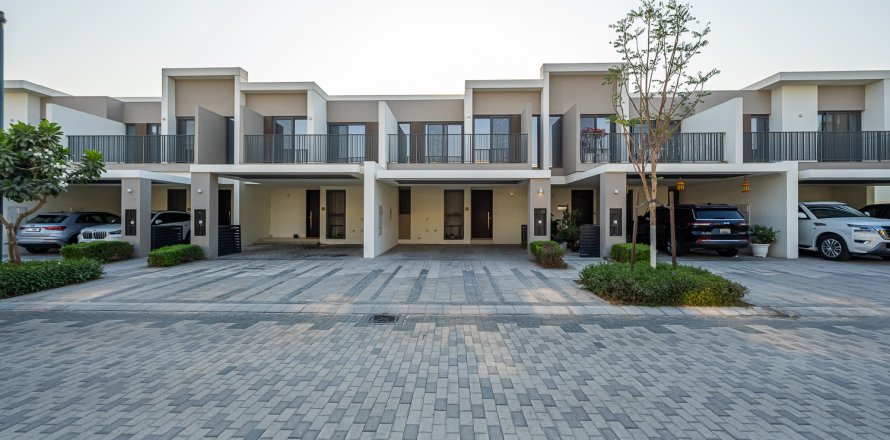 Townhouse în Tilal Al Ghaf, Dubai, EAU 3 dormitoare, 199.01 mp.  №748771