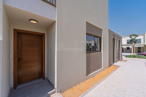 Вилла Dubai Land, Дубай, БАӘ-да 4 жатын бөлмелер, 249 м² № 693923 - фото 8