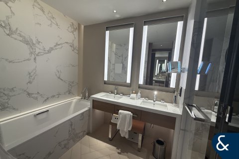 Huoneisto Downtown Dubai (Downtown Burj Dubai), Arabiemiraatit 2 makuuhuonetta, 110 m2 № 667577 - kuva 14