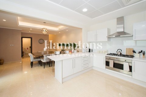 Villa te huur in The Sustainable City, Dubai, VAE 4 slaapkamers, 356.37590800 vr.m., nr 705580 - foto 13