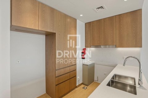 Lägenhet uthyres i Jumeirah, Dubai, UAE 2 sovrum, 118.36 kvm Nr. 745587 - fotografi 14