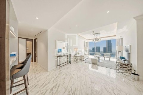 Apartment in Downtown Dubai (Downtown Burj Dubai), Dubai, UAE 4 bedrooms, 251.21 sq.m. № 745972 - photo 2