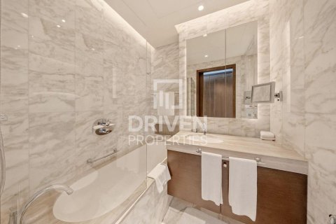 Apartment in Downtown Dubai (Downtown Burj Dubai), Dubai, UAE 4 bedrooms, 251.21 sq.m. № 745972 - photo 15