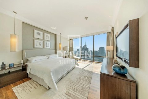 Apartment in Downtown Dubai (Downtown Burj Dubai), Dubai, UAE 4 bedrooms, 251.21 sq.m. № 745972 - photo 13