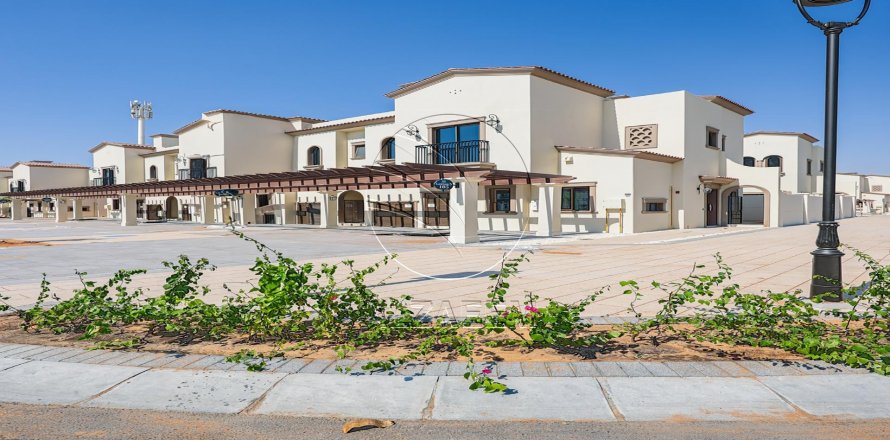 Rumah bandar di Khalifa City, Abu Dhabi, UAE 3 bilik tidur, 184 meter persegi № 615191