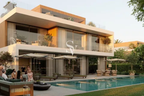 Villa te koop in Dubai Investment Park, Dubai, VAE 5 slaapkamers, 492 vr.m., nr 678914 - foto 1