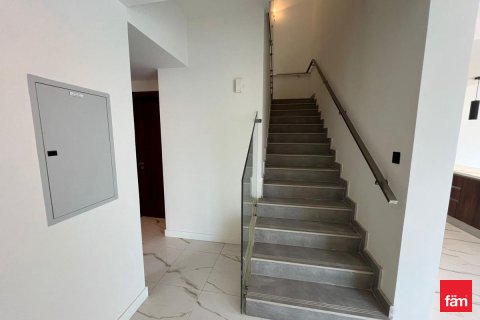 Shtëpi në qytet në Dubai, Emiratet e Bashkuara Arabe 4 dhoma gjumi, 288 m2. № 721646 - Foto 13