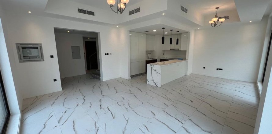 Shtëpi në qytet në Dubai, Emiratet e Bashkuara Arabe 4 dhoma gjumi, 288 m2. № 721646