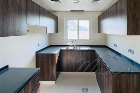 Müüa ridamaja asukohaga Dubai, AÜE: 3 magamistoaga, 263 m² Nr 565081 - pilt 2