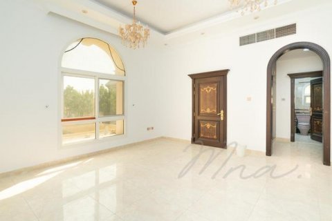 Vila v Al Mizhar, Dubai, SAE 5 ložnice, 1393.6 m² Č.: 565079 - fotografie 11