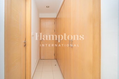 Huoneisto Dubai Marina, Dubai, Arabiemiraatit 2 makuuhuonetta, 120.95970600 m2 № 651290 - kuva 2