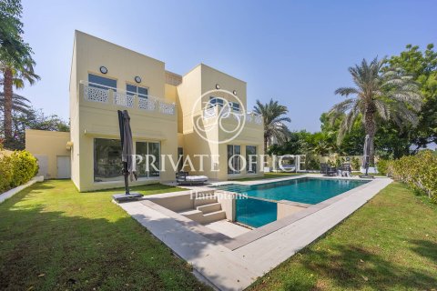 Huvila Meadows, Dubai, Arabiemiraatit 4 makuuhuonetta, 332.40693400 m2 № 651291 - kuva 22