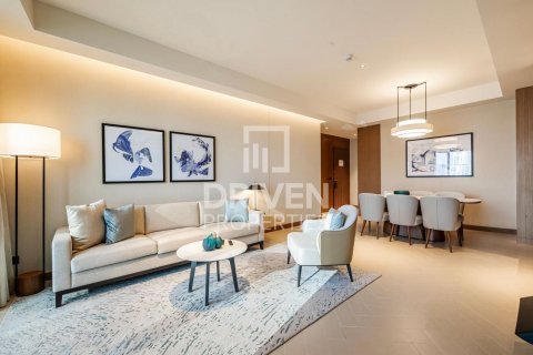 דירה להשכרה ב Downtown Dubai (Downtown Burj Dubai), Dubai, איחוד האמירויות  3 חדרי שינה, 156 מ"ר, מספר 603690 - תמונה 3