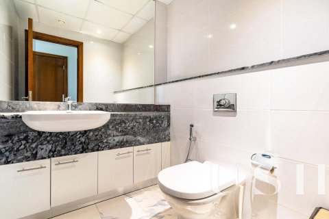 Apartament në Business Bay, Dubai, Emiratet e Bashkuara Arabe 1 dhomë gjumi, 90 m2. № 621003 - Foto 7